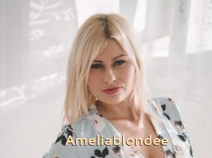 Ameliablondee