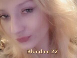 Blondiee_22