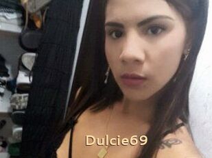 Dulcie_69