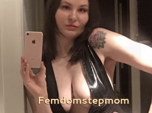 Femdomstepmom