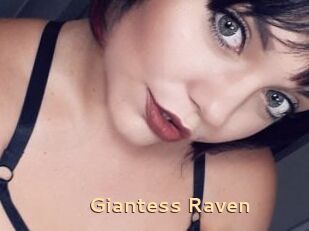 Giantess_Raven