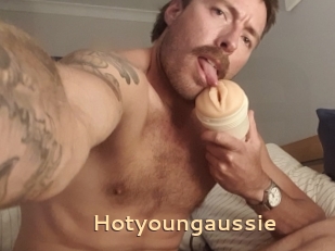 Hotyoungaussie