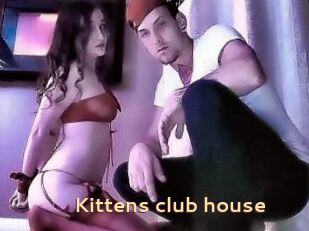 Kittens_club_house