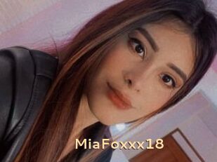 MiaFoxxx18