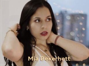 Mia_Bekerhott