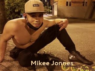 Mikee_Jonnes