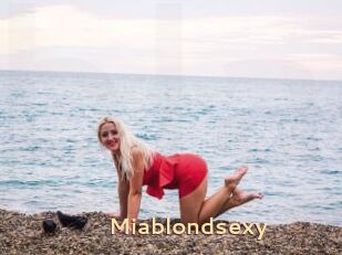 Miablondsexy