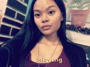 Mia_yung