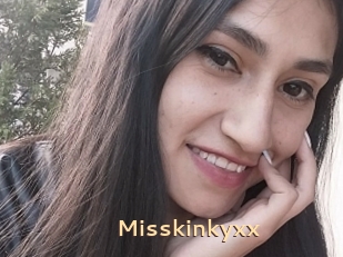 Misskinkyxx