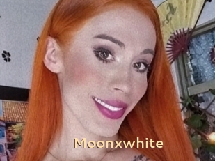 Moonxwhite