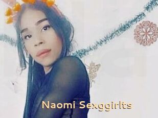 Naomi_Sexggirlts