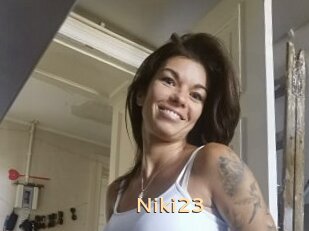 Niki23