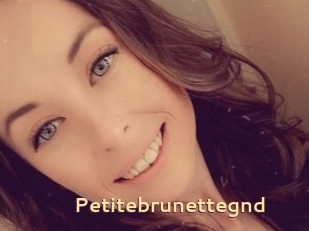 Petitebrunettegnd